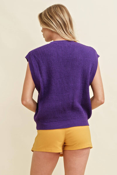 'GAMEDAY" EMBROIDERED SLEEVELESS SWEATER VEST: Burgundy