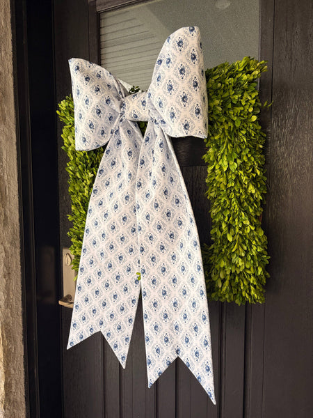 La Rose Bleue Provençale Bow