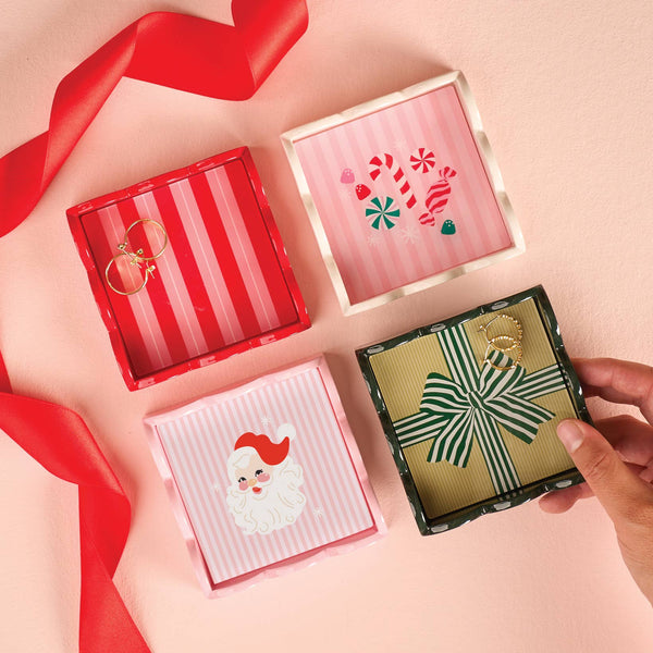Scallop Trinket Tray-Holly Jolly Santa
