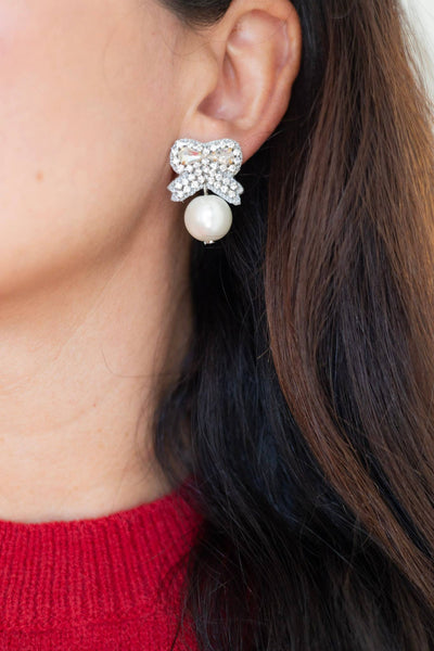 Collette Bow & Pearl Earrings