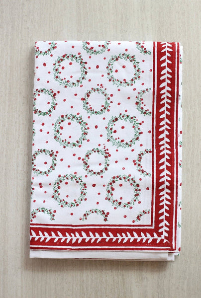 Tablecloth - Wreath, Evergreen & Red: 60" x 90"