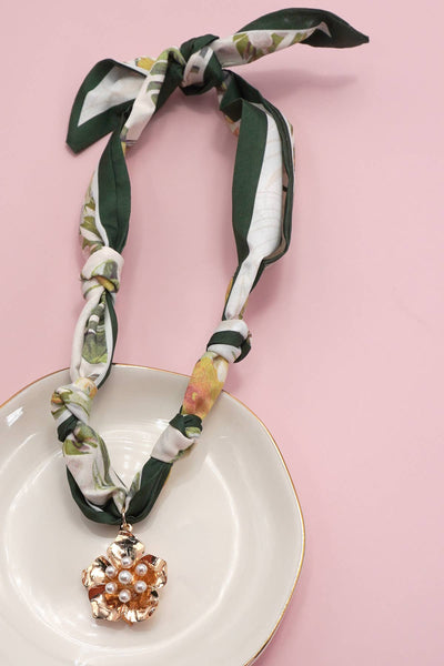 HANDMADE SCARF CHARM NECKLACE - Green and Heart