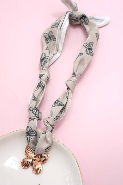 HANDMADE SCARF CHARM NECKLACE - Green and Heart