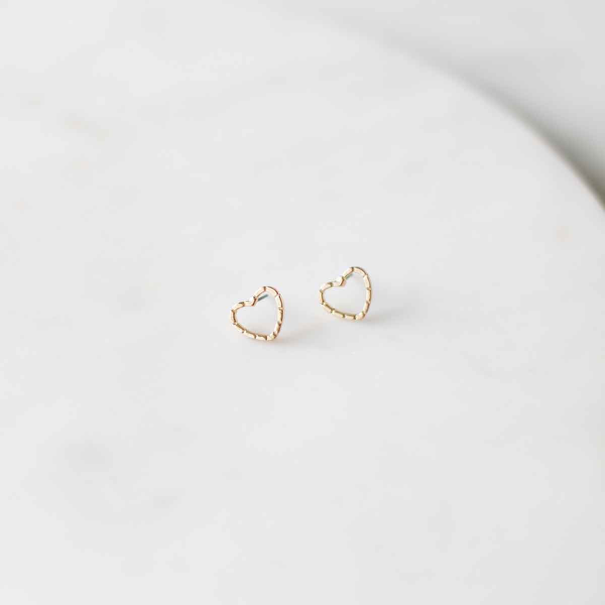 Amour Post Earrings   Gold   .5"