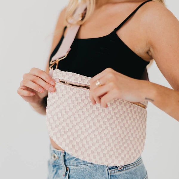 Westlyn Woven Bum Bag : Checkered Black