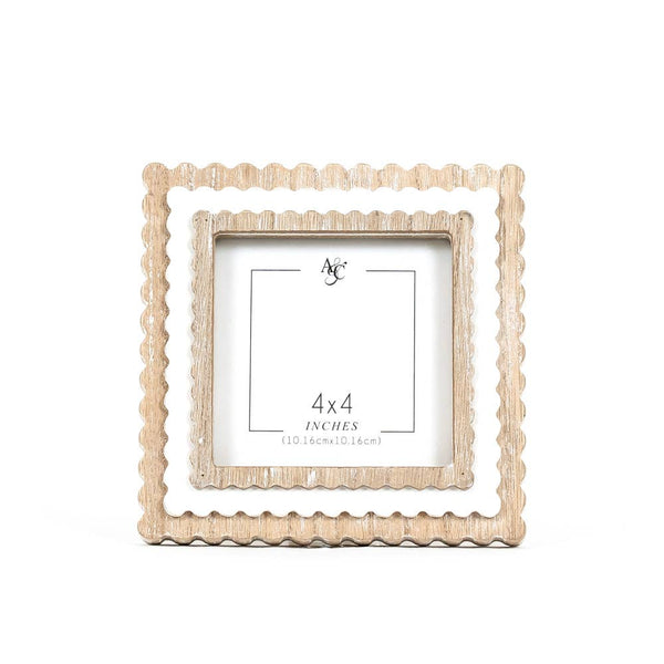 11847 - 6x6x1 wood photo frame (SCALLOP) ntrl/wh (4x4) pic