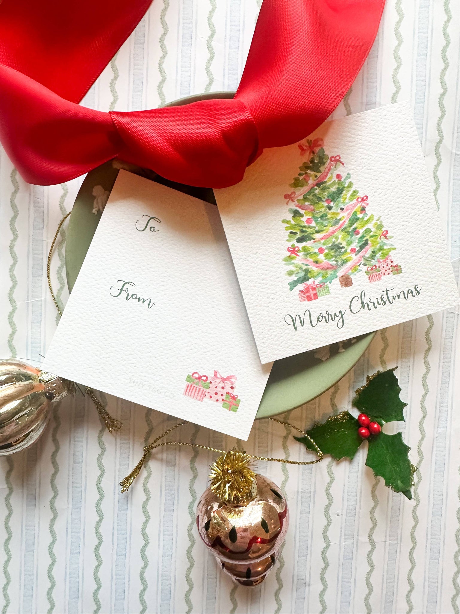 Bow Christmas Tree Gift Tag.