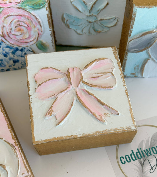 Pink bow mini block