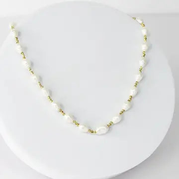 Pearl Chic Necklace