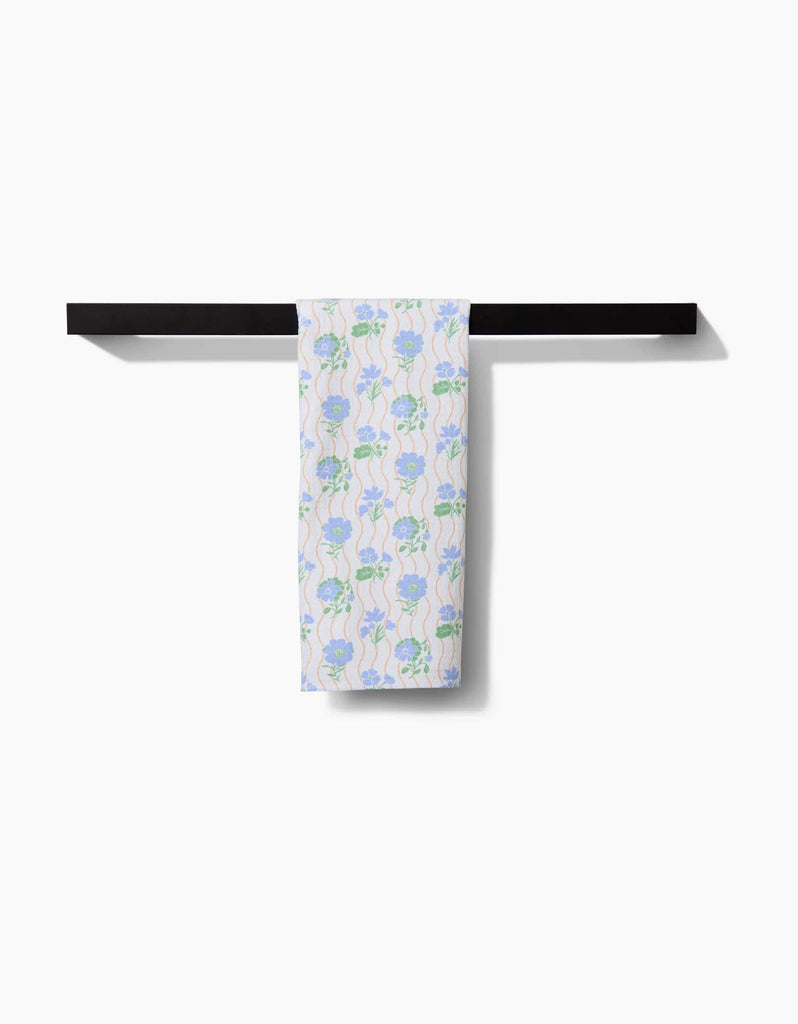 Geometry Spring Wave Luxe Hand Towel