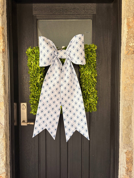 La Rose Bleue Provençale Bow