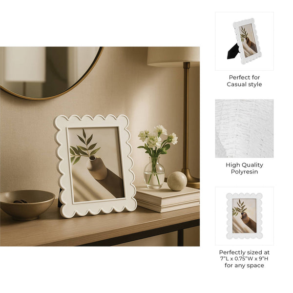 Photo Frame - Resin with Decorative Scalloped Edge: White / 4x6
