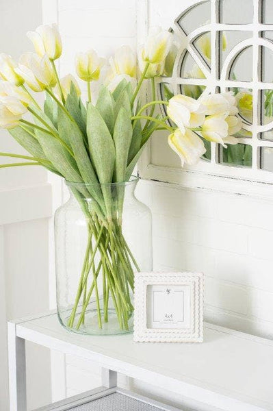 White Scallop 4x4 Picture Frame
