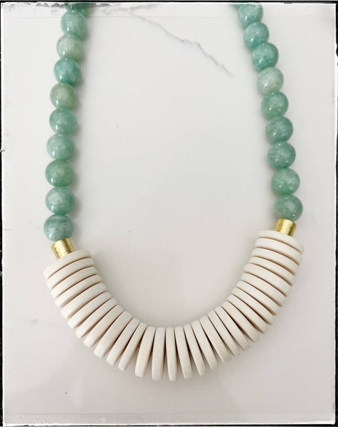 Short Gemstone Jade Bead Necklace Coconut Wood Mint Green