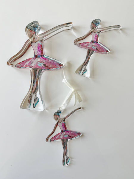 "On Pointe" Ballerina acrylic: Mini Shelfie