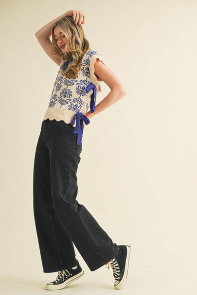 MOCK NECK FLORAL SWEATER VEST CROWN BLUE