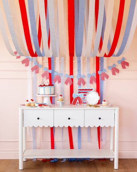 Bow Edge Paper Plate - 8"
