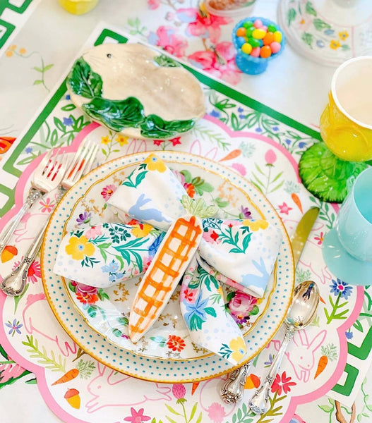 Bunny Garden Scalloped Paper Placemats: Placemat (15" x 15")