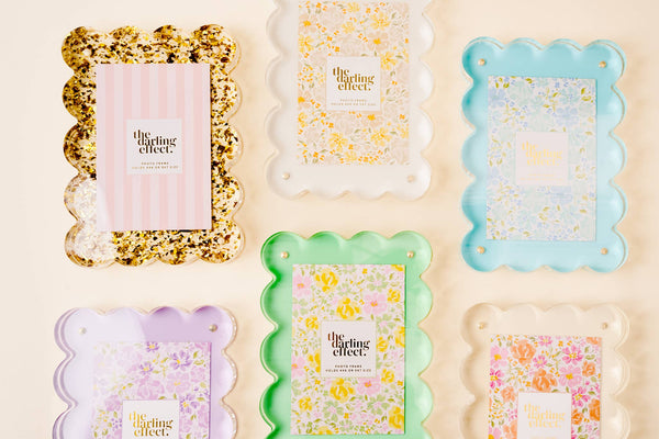 Rectangle Scalloped Acrylic Frame-Clear
