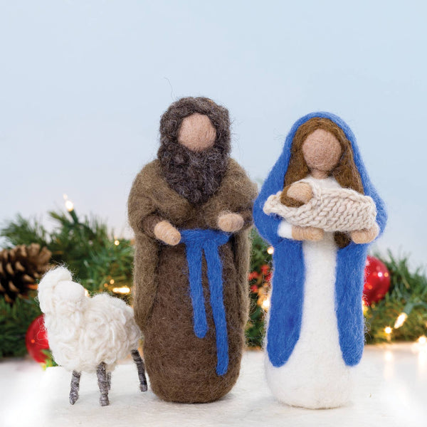 Wool Holy Couple Nativity
