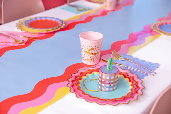 Scalloped Soiree Paper Table Runner