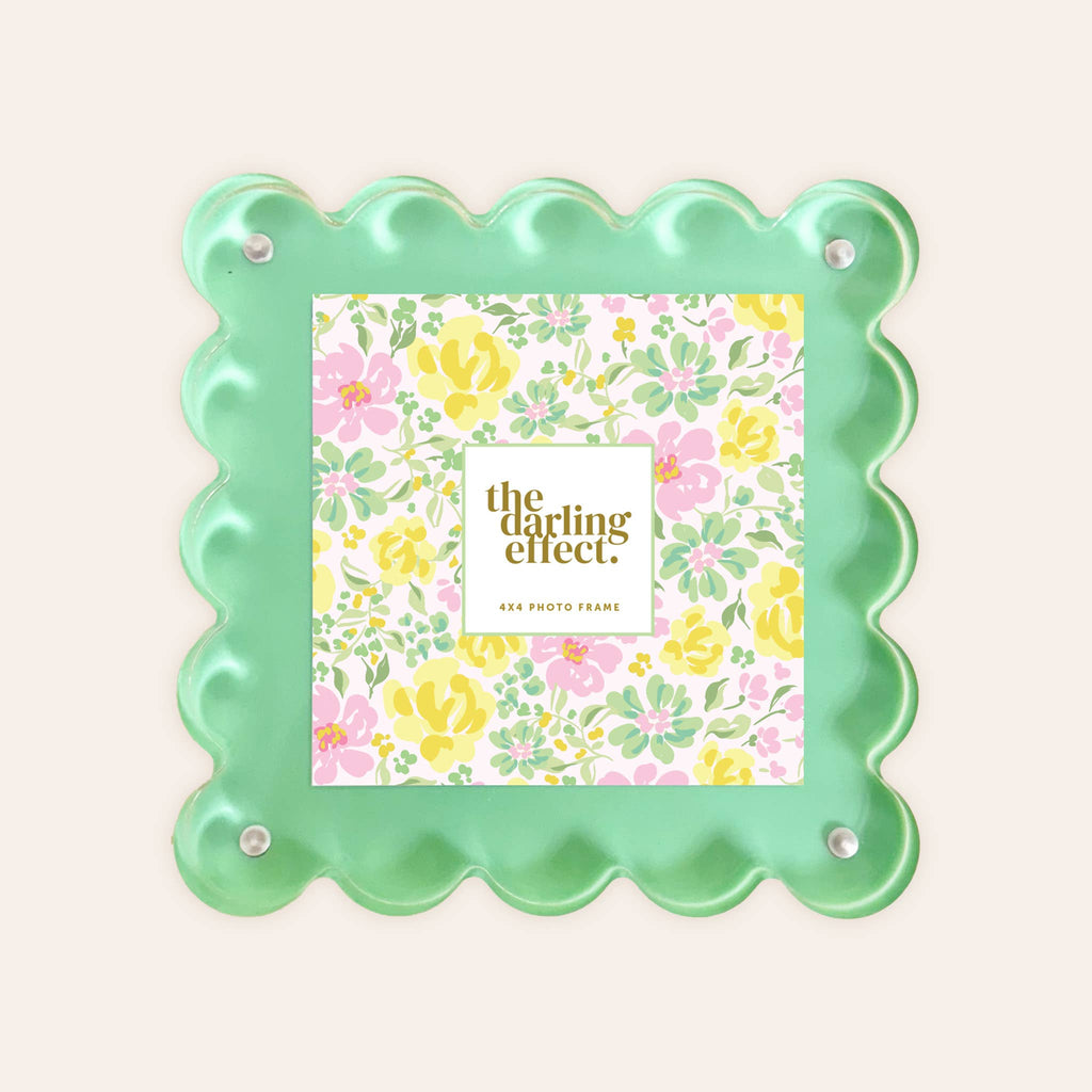 Square Scalloped Acrylic Frame - Thumbnail 2