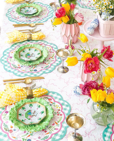 Bunny Garden Scalloped Paper Placemats: Placemat (15" x 15")