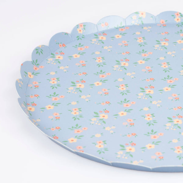 Vintage Ditsy Dinner Plates