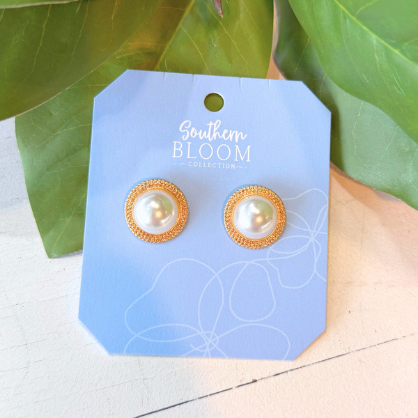 Château Pearl Studs