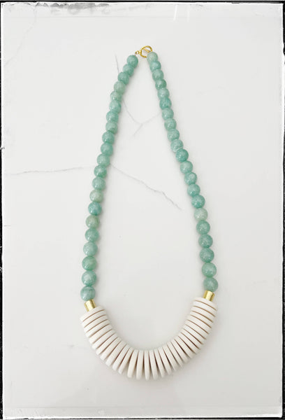 Short Gemstone Jade Bead Necklace Coconut Wood Mint Green
