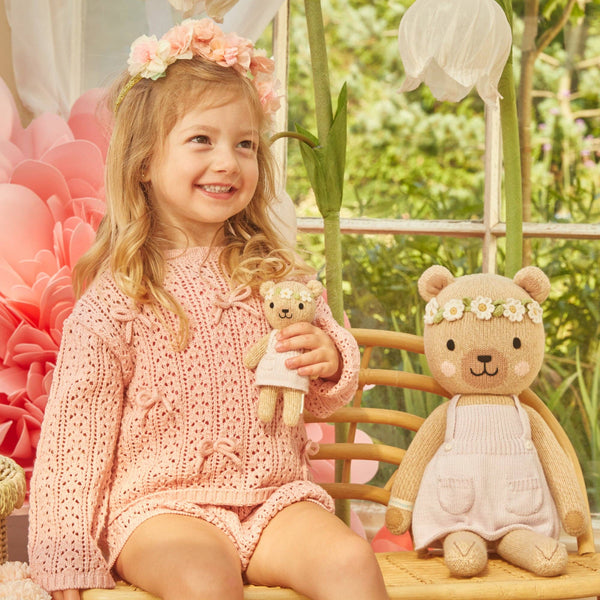 Tiny Olivia the honey bear, gives 10 meals
