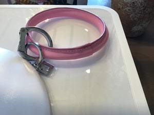 Leather light pink oventure keyring
