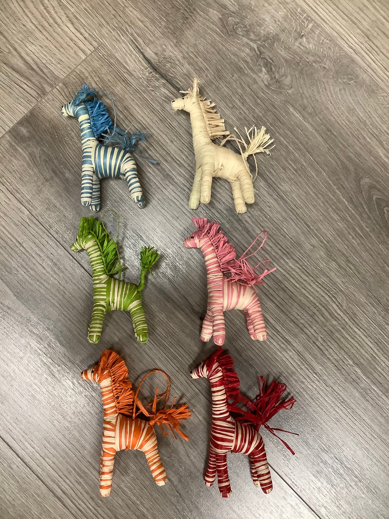 Red Raffia Giraffe Ornament