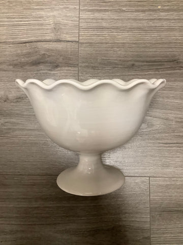 Coton Colors White Ruffle Footed Trifle Bowl