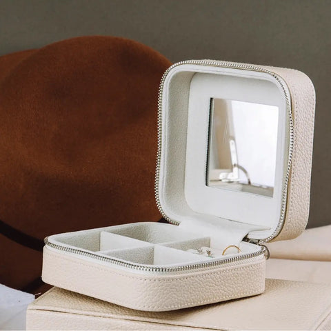 Champagne Perri Bleu Brynn Travel Jewelry Organizer