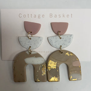 Clay pink/gold earrings