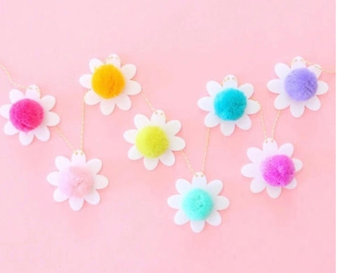 Acrylic Daisy Pom-Pom Garland