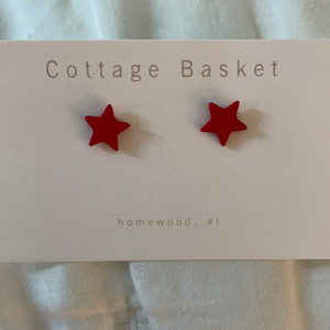 Red star studs