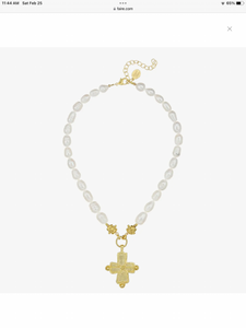 Susan Shaw Gold Cross on Freshwater Pearl Necklace (3913W)