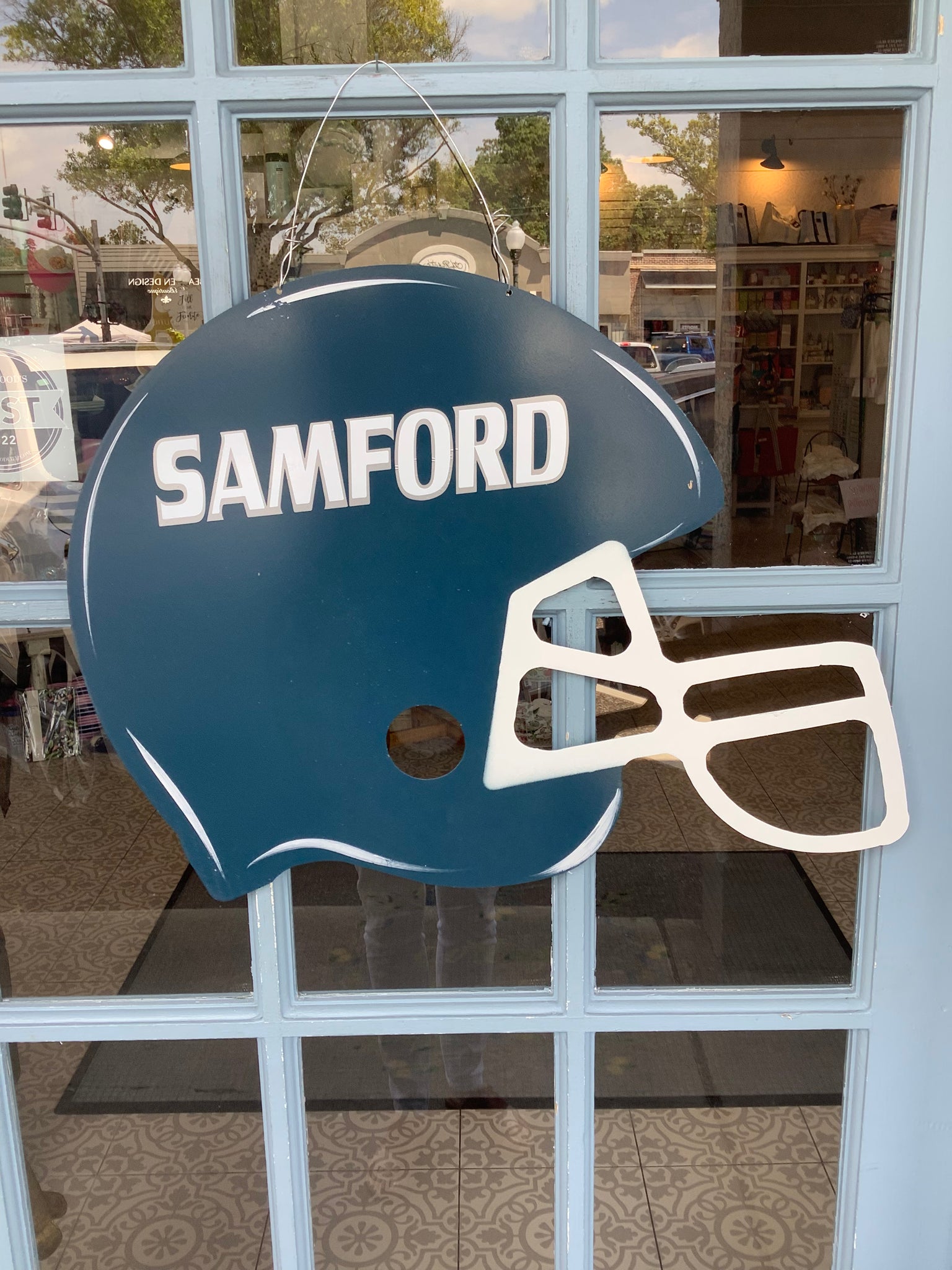 door on football helmet Locker Magnet - PRACTICALLY PERFECT PRINTABLES This can be customized with team name/colors/number Thompson Warrior Football Helmet Door