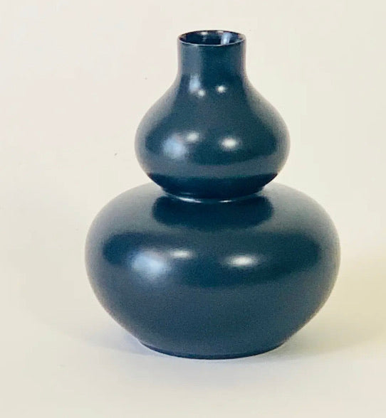 Matte Aladdin Mini Vase - Black