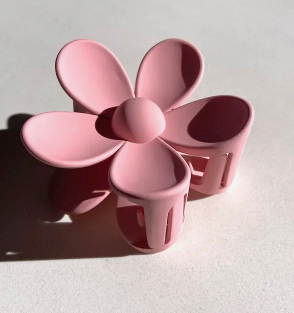 Big Daisy Flower Claw Clip- Pale Pink