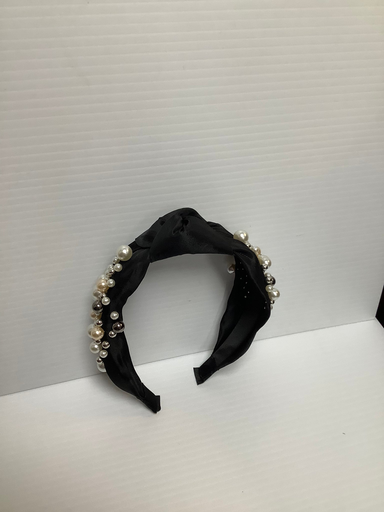 Black and Pearl Headband