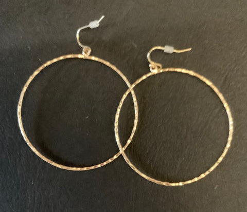 Thin Gold Hammered Circle Earrings