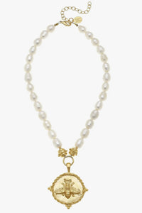 Susan Shaw Gold Bee Pendant on Pearl Necklace (3003bw)