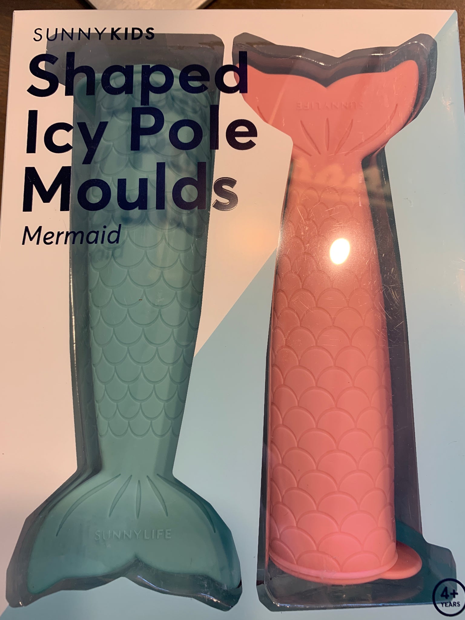 Shaped icy pole molds